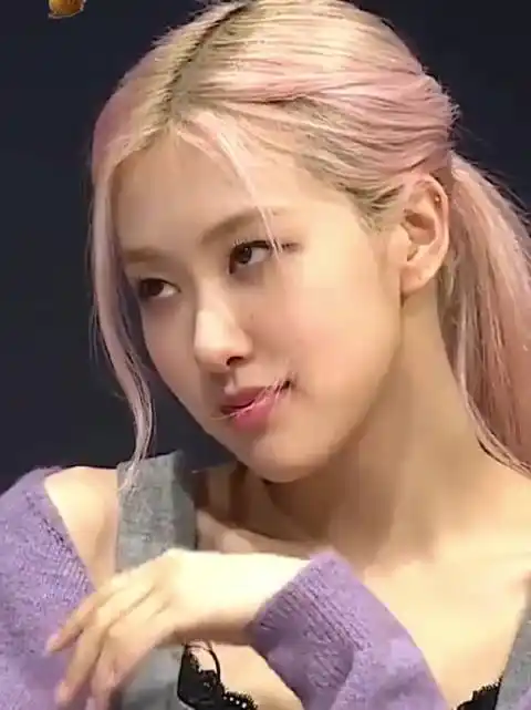 blackpink金发天使rose朴彩英罗婕女士绝美的侧脸