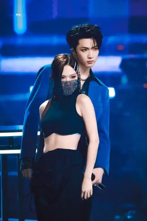 刘耀文叁重楼暨出道四周年演唱会##刘耀文solo直拍混剪