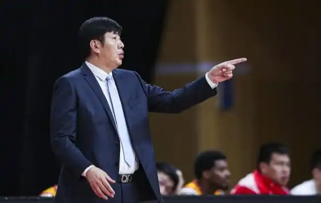 丁伟此前被誉为"下课装业户"