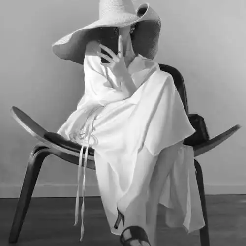 优雅时尚的大女人头像