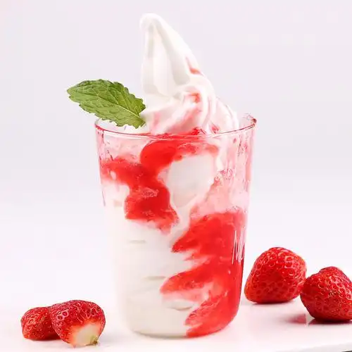 草莓圣代16kg果酱水果风味冰淇淋甜品面包烘焙果泥浆奶茶店原料草莓味