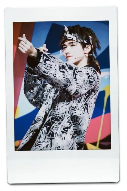 宋亚轩王牌对王牌##宋亚轩拍立得