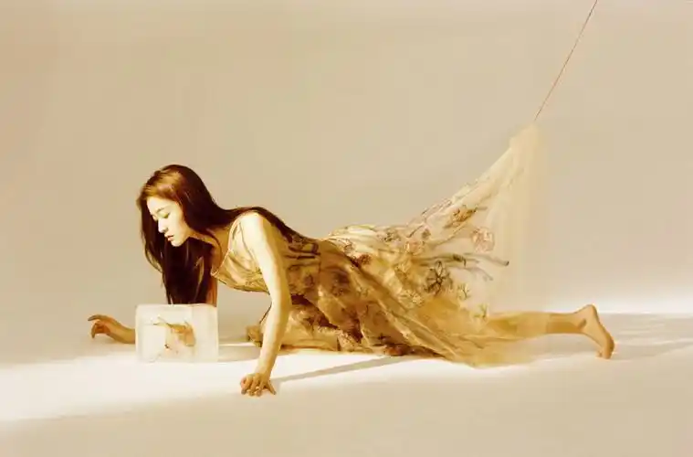 张雪迎清新文艺时尚杂志写真大片39