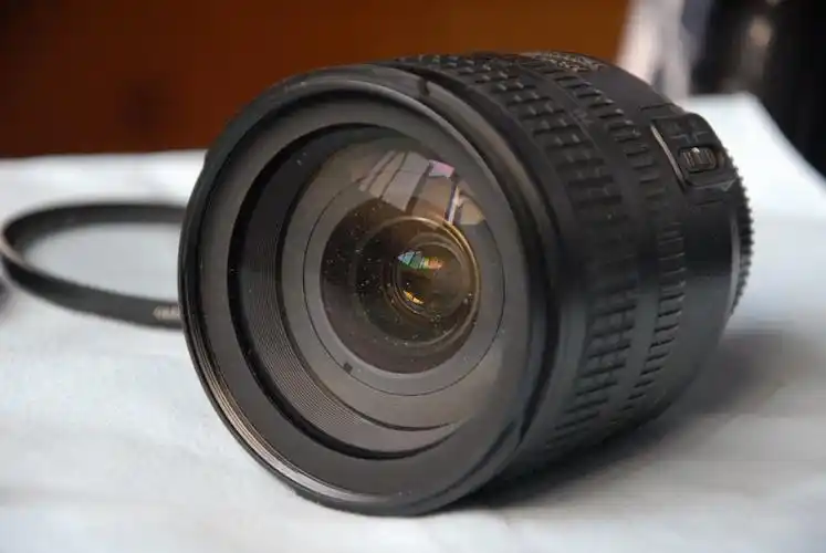 800块出个尼康18-70镜头