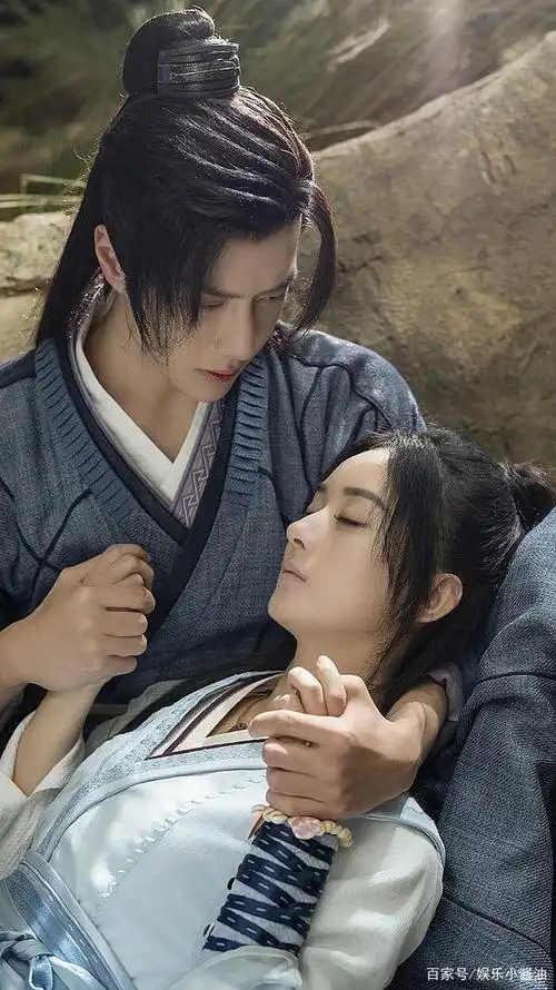 也不知道在忙活啥,剧情有点单一无趣,唯一的看头就是王一博和赵丽颖的