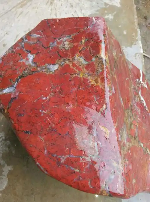 鸡血石这石头是什么鸡血石吗