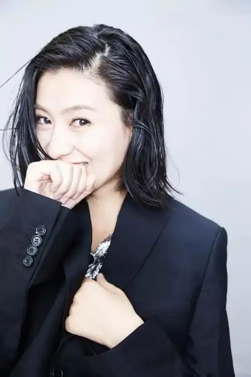 斓曦高级质感时尚杂志写真图片46