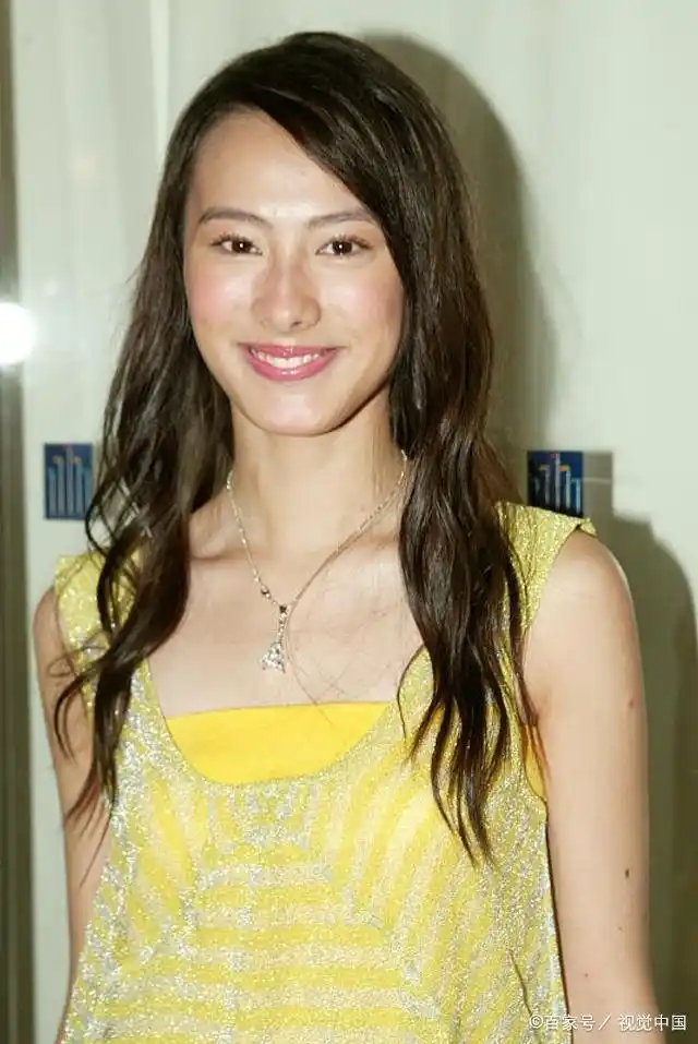 29岁的梁洛施,长得像39?看看她的美照