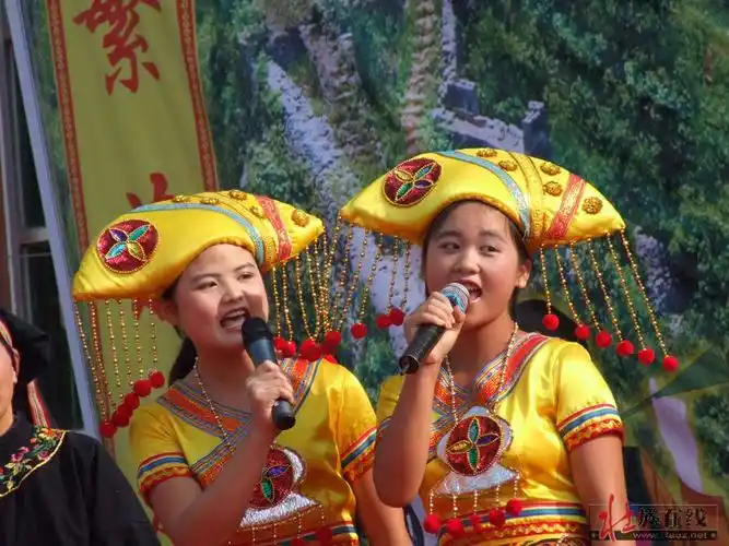 崇左市隆重举办第三届壮族山歌(青年歌手)大赛