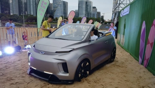 敞篷版奇瑞小蚂蚁现身2门2座带运动包围外观很拉风