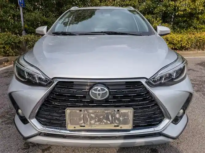 2020年丰田最新款两厢高品质自动挡家轿致炫15自动天窗最高配0事故0补