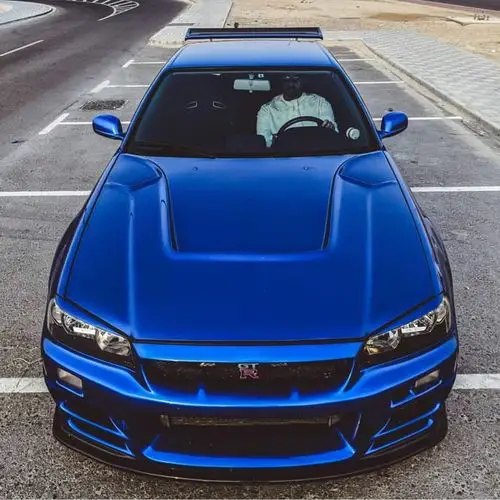 日产gtr r34满足了顶级性能迷的各种要求