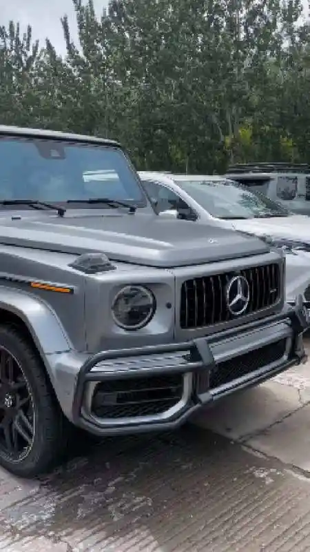 奔驰g63水泥灰,豪华硬派越野车!-度小视