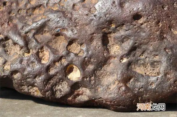 铁陨石的"身份证" 铁陨石鉴别指南