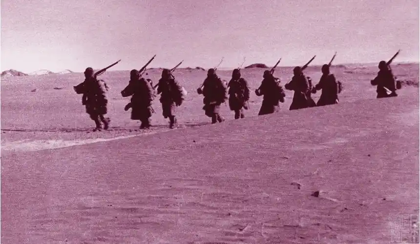 收复失地,被誉为傅作义在内蒙古"三大战役"之一,五原战役原始照片