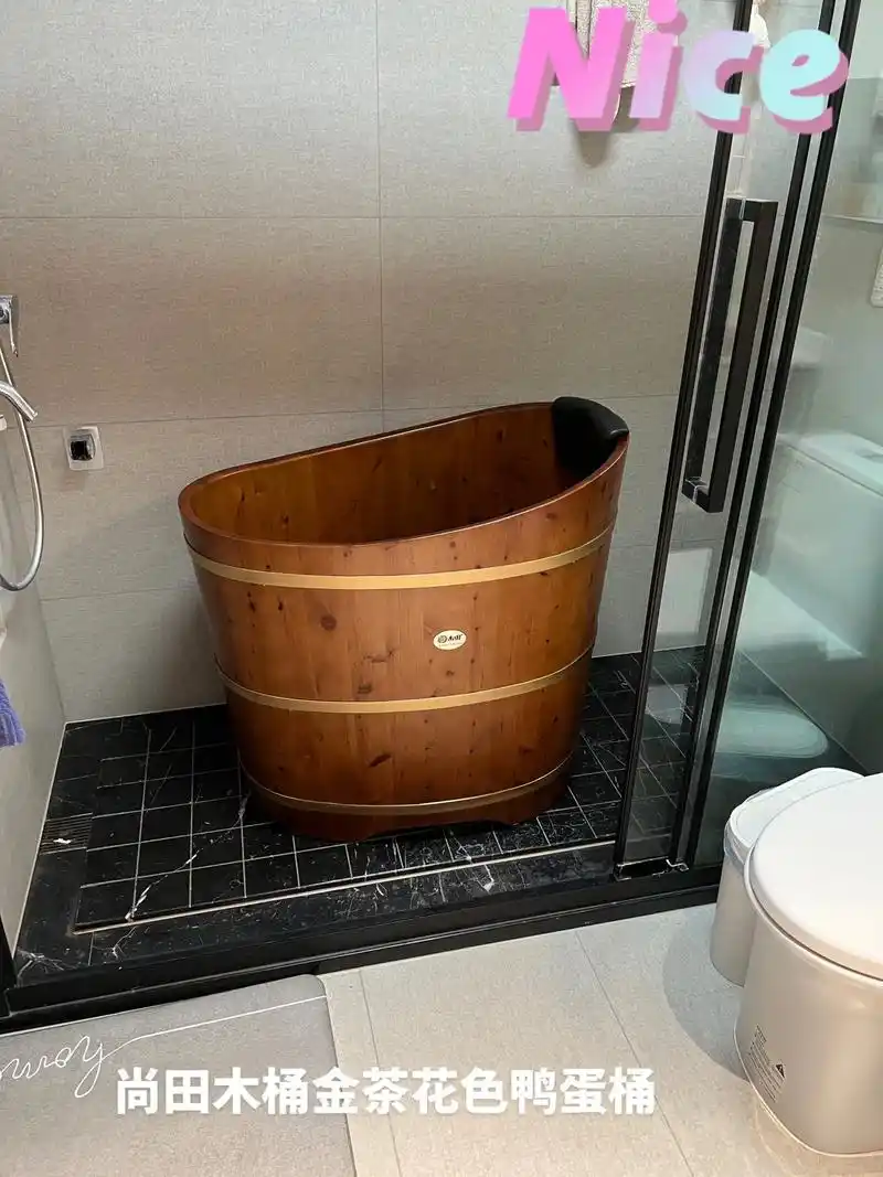 简单方便,一半冲淋一半泡澡 - 抖音