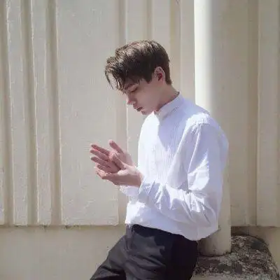 现在最火的qq头像图片男生帅气男生真人高清微信头像大全