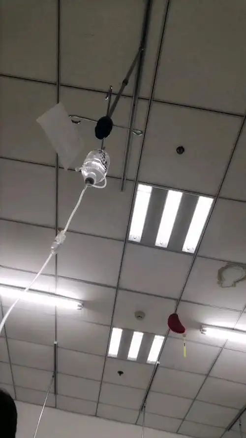 大半夜跑来医院打点滴,这次感冒太难受了