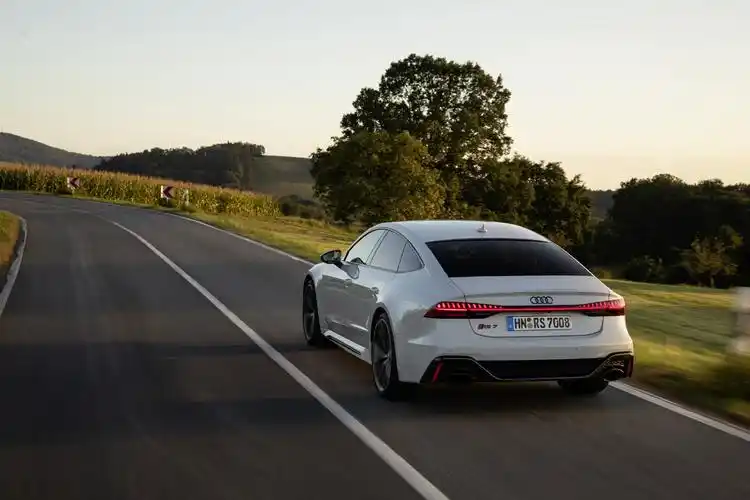 图 奥迪rs7我的最爱哦