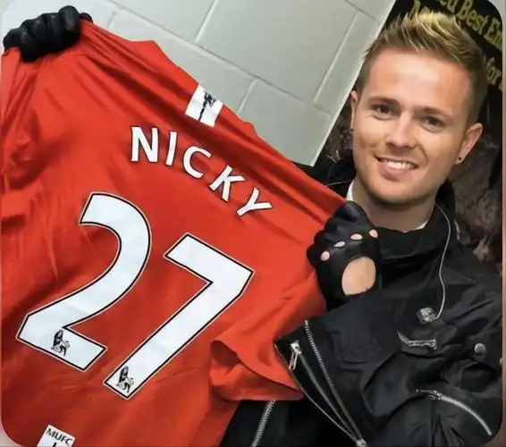 著名爱尔兰男子组合西城男孩(westlife)成员尼基-伯恩(nicky byrne)也