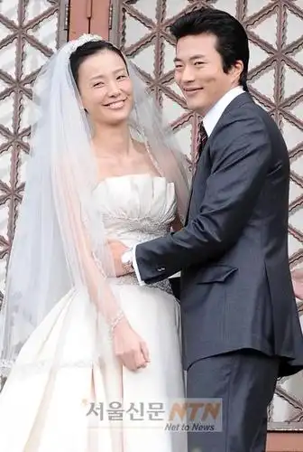 【权相佑 孙泰英】【婚宴照】9月28日权相佑与孙泰英的婚宴照