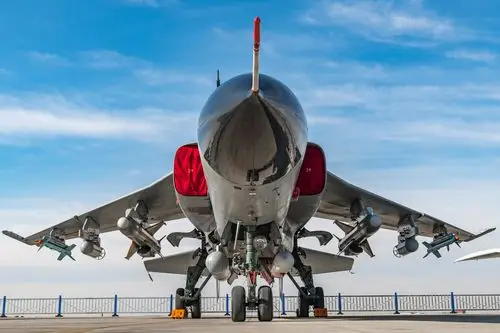 中国空军歼轰7a歼击轰炸机资料图对比