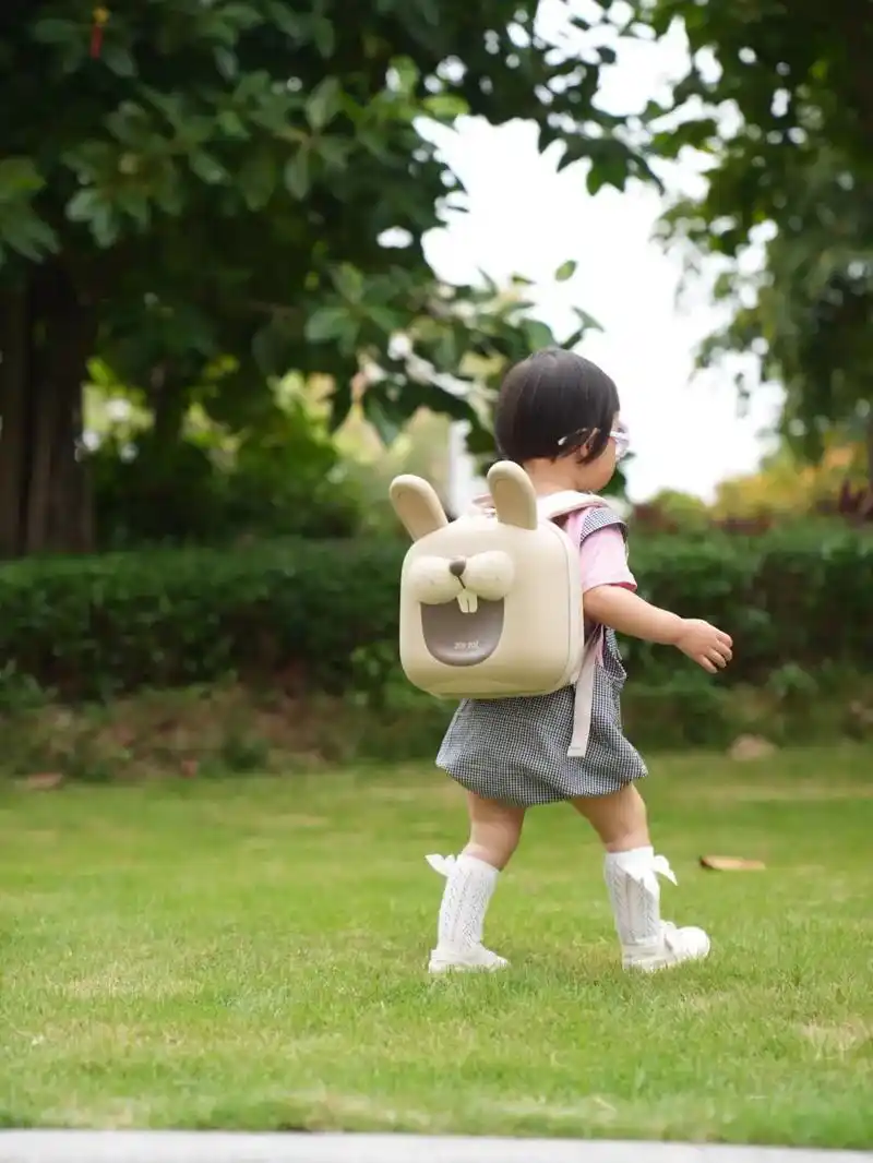 上幼儿园被老师夸的小书包好可爱呀.