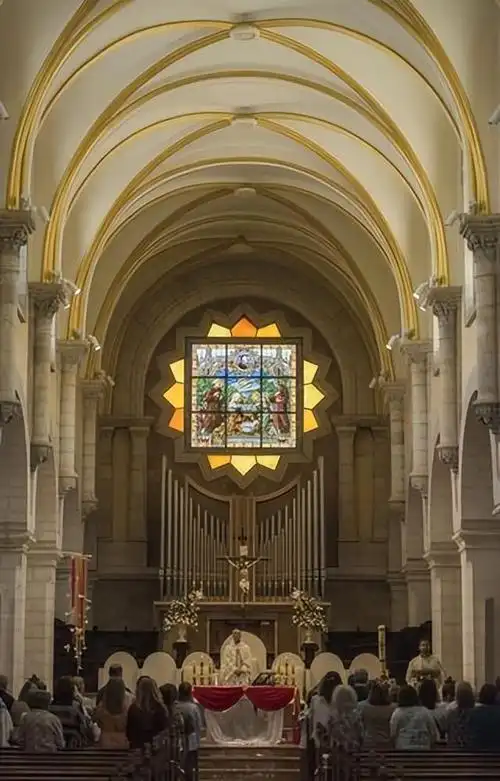 探究美国基督教教堂建筑中的文化多元性,及其性对教堂建筑的影响