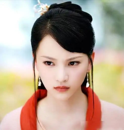 白发黄灿灿七个造型第一个最惊艳第七个最帅气