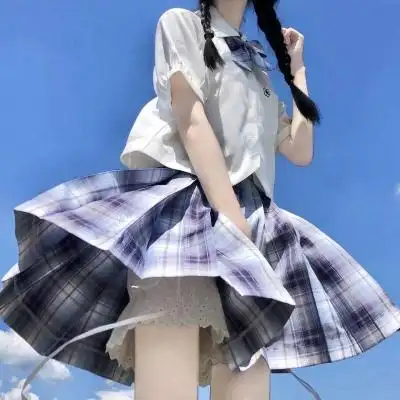 池乔:jk制服时尚清新格子女_女生头像_我要个性网