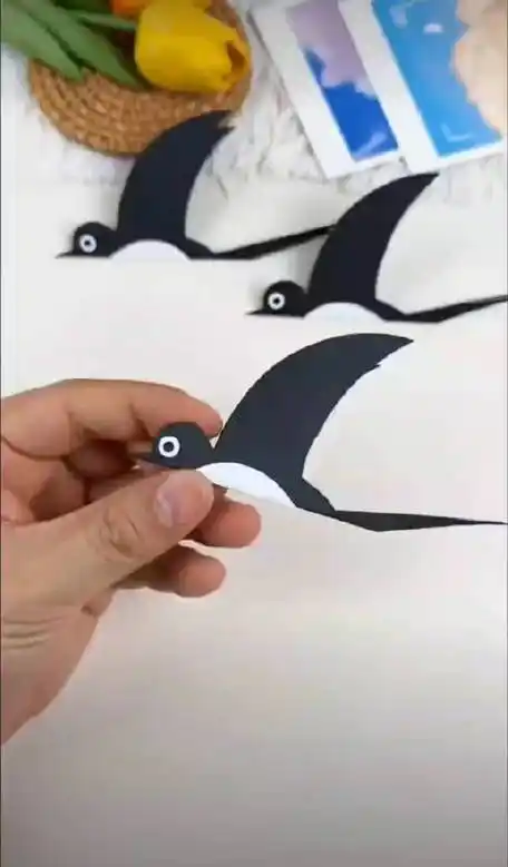 亲子手工#春天来了,陪孩子一起来用卡纸做好看的小燕子吧!