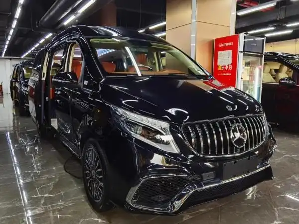 奔驰v260黑色外观更显霸气爱了爱了