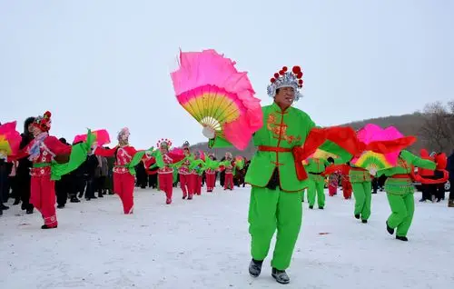 勤得利喜庆秧歌舞出美好新生活