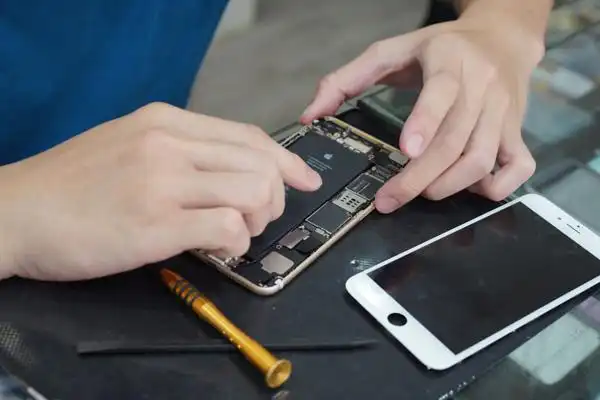 iphone6维修 修手机也可以是一门艺术
