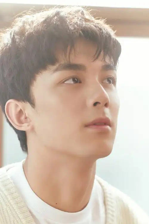 吴磊阳光帅气有型写真图片