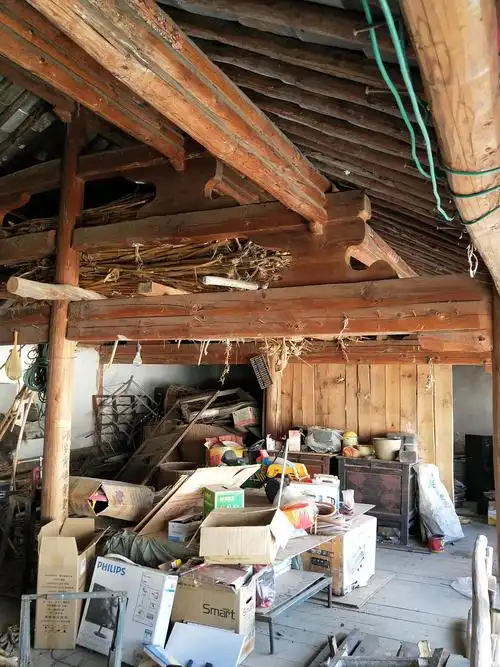 独门独院老瓦房两层,房况好,好改造,已租出去