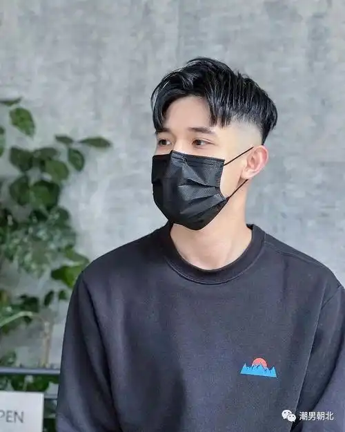 3种男生两边铲发型干净帅气值得尝试