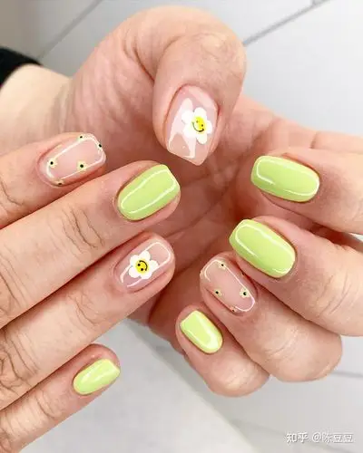 10款敲好看的彩绘美甲款式分享(2) - 知乎