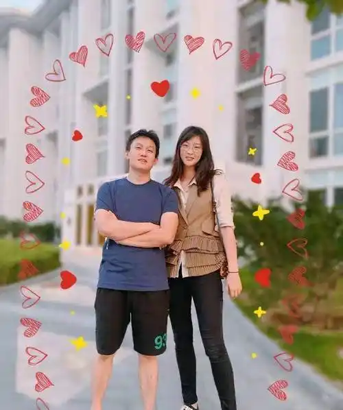 女排惠若琪:身高1.92米,4年前嫁给北大博士,如今怎么样了?