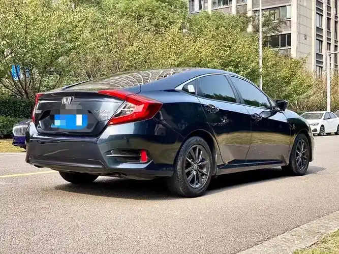 20年8月本田思域,1.5t劲动版,本地纯一手车, - 抖音