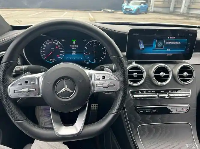 本地个人一手过进19年奔驰c260轿跑原版车况8万公里