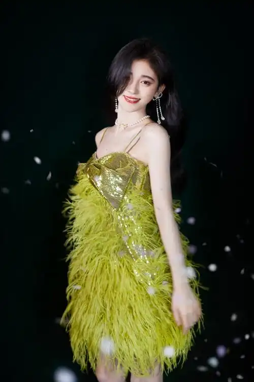 鞠婧祎绿野仙踪公主裙造型##创造营