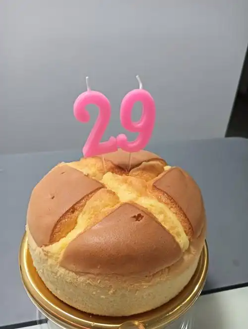 我的29岁生日蛋糕98#零食吃的水牛奶蛋糕奶香浓郁