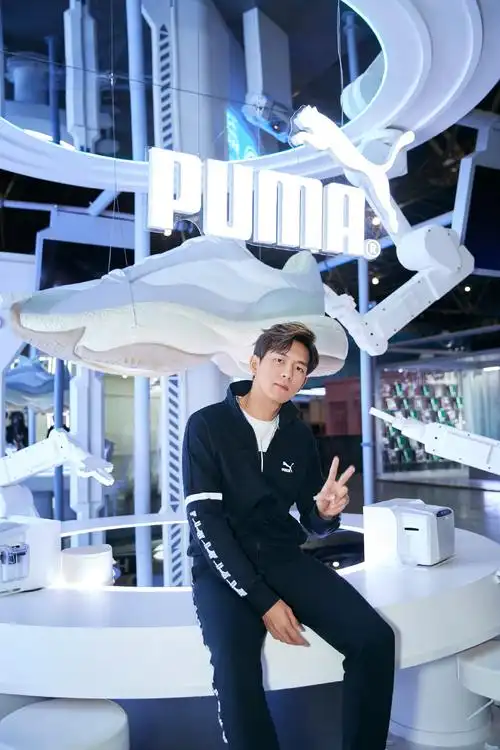 puma彪马 代言人@李现ing 空降puma booth