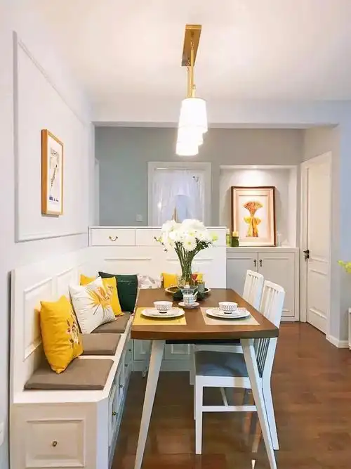 餐厅小放不下餐边柜,那就做卡座餐厅卡座不仅好看,也是一个非常实用的