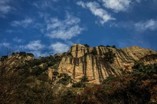 多处悬空九华山花台栈道刷爆了朋友圈