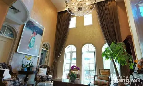 格拉斯小镇小区租房,七室四厅,业主委托出租!