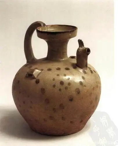 古代鸡头壶和现代茶壶有关系吗,如何区分两晋南北朝时期的越窑