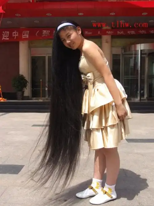 山东济南长发女宋爽 发长1.66米