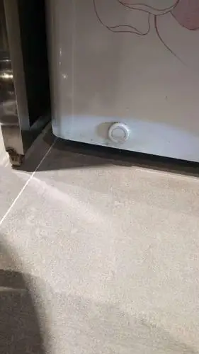 冰柜底部卫生脏